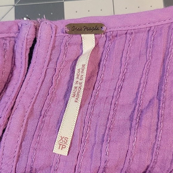 FREE PEOPLE Pleated Crochet Sleeveless Lilac‎ Blouse XS - Picture 9 of 10